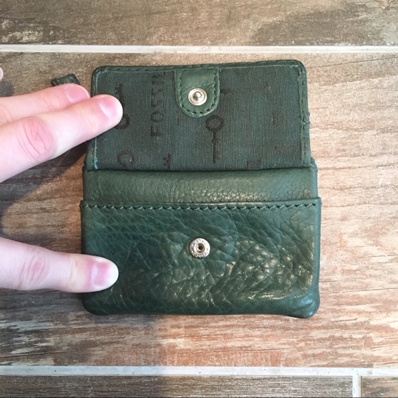 Fossil Zipper Coin Purse & Wallet - Picture 3 of 5